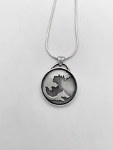 Load image into Gallery viewer, Wave Necklace
