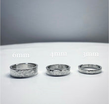 Load image into Gallery viewer, Heavy Hammered Sterling Silver Band 6mm
